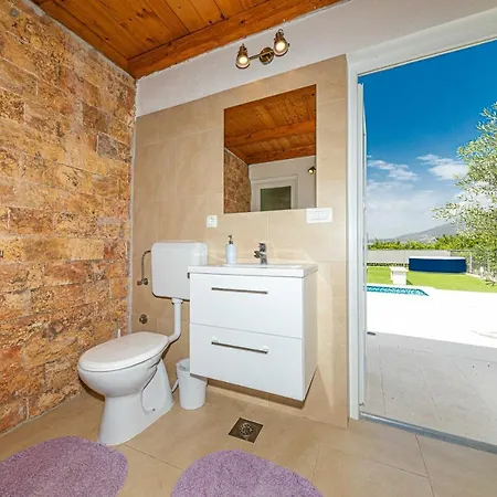 Away From With Outdoor Pool, Botanical Garden And A Beautiful Sea View Casa vacanze