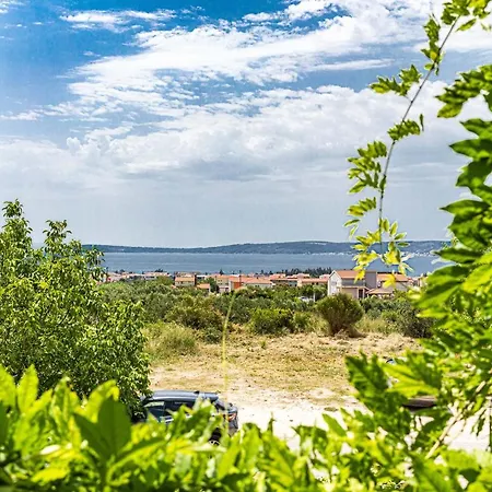 Away From With Outdoor Pool, Botanical Garden And A Beautiful Sea View * Kaštela
