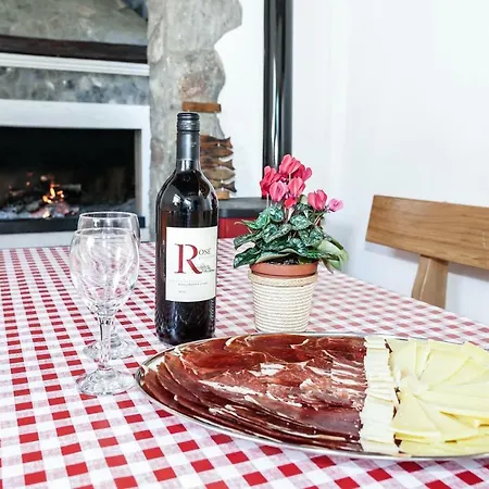 Away From With Outdoor Pool, Botanical Garden And A Beautiful Sea View * Kastela